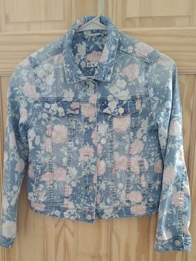 🧣dex Blue Denim Jacket with Pink & White Floral Print